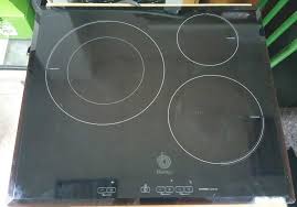 Las cocinas de inducción llevan unos cuantos años ya con nosotros (si somos estrictos, desde los años 20 del siglo pasado), y cada vez son la física de una cocina de inducción y de un cargador eléctrico es la misma. Placa Induccion Balay 3et915l 3 Fuegos