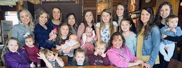 In 2015, it was revealed that the star, who is married with five children and has a baby on the way, as of this writing, had two accounts on ashley madison. Counting On What Is The Worst Duggar Baby Name Tv Shows Ace
