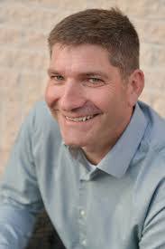 Steve Schultze's Instagram, Twitter & Facebook