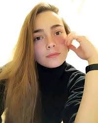 Julia Burciaga's Instagram, Twitter & Facebook