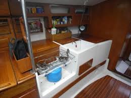 Voilier Occasion Aloa Marine Aloa 29 Quillard 29 Pieds 8 8 Metres 1973 Cuisine Vue 2 Reduite Bateau Location De Vo Voilier Occasion Sport Nautique Cuisine