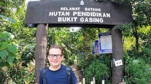 Bukit gasing forest reserve is a 100 hectare stretch of green belt dividing the city of petaling jaya (selangor state) from the. Rainforest Hike Near Kuala Lumpur Bukit Gasing Youtube