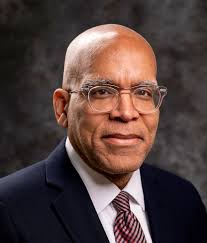 Phillips Academy 添加了1 张新照片。