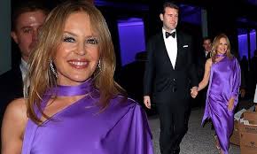 Where the wild roses grow. Kylie Minogue Packs On The Pda With Boyfriend Paul Solomons As They Leave A Benefit Dinner In Ny Daily Mail Online