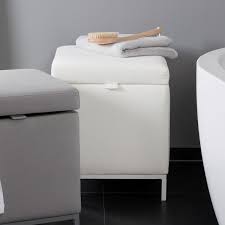 Es gibt 1292 edelstahl hocker badezimmer anbieter, die hauptsächlich in asien angesiedelt sind. Solider Stauraum Hocker Fur Bad Und Schlafzimmer Im Schlichten Wurfeldesign Julia Grote Shop