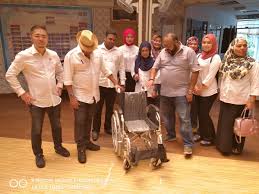 Senarai rumah anak yatim pahang. Uzivatel Roger Ly Na Twitteru Myppp Bahagian Seputeh Is Giving A Special Custom Made Wheelchair To Rumah Kanak Kanak Tengku Budriah Cheras M Kayveas Barisanasional Https T Co 0vlvusqcbt