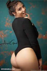 Ariel Grind Instagram Sexy Influencer - Onlyfans Leaked Naked Photo