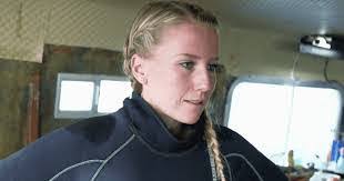 Elaine Adkison's Instagram, Twitter & Facebook