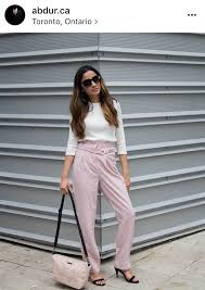 Recently i was given a pair of high rise, dark grey mom i think this is a legit technique where fancy or patterned tops help detract from the fit of mom jeans. 5 Modest Fashion Essentials To Stay Muslimgirlfierce Muslim Girl