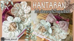 Pilih pita dengan warna yang serasi pula. Cara Menghias Hantaran Gamis Hijab Tutorial Menghias Seserahan Baju Jilbab Youtube