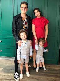 In 2014, he and giovanna had a son named buzz. Giovanna Fletcher Shares Sweet Snap Of Husband Tom Cuddling Newborn Baby Max Mario Daily Mail Online