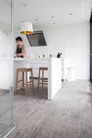 Rouleau revetement de sol pvc. Gerflor Revetement De Sol En Rouleau Imitation Parquet Revetement Sol Parquet Sol Vinyle
