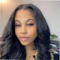 Eva Mestas's Instagram, Twitter & Facebook