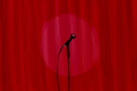 How do i deal with hecklers? Why Everyone Needs To Try Stand Up Comedy Once In Their Lives