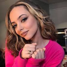 Kira Hale (silverisaac12)