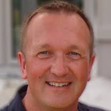 Les trois grandes époques de l'humanité sont l'âge de la pierre, l'âge du  bronze et l'âge de la retraite. J'entre donc enfin après 42 ans de bons et  loyaux services du nucléaire