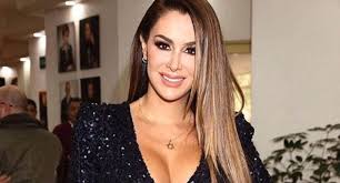 Ninel conde was born on september 29, 1970 in toluca, estado de mexico, mexico as ninel herrera conde. Hija De Ninel Conde Se Mostro Por Primera Vez En Redes Sociales Foto