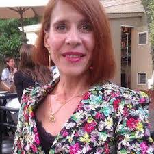 Cari Walsh's Instagram, Twitter & Facebook