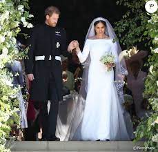 Tout comme le mariage de kate middleton et du prince william, elle restera. Mariage De Meghan Et Harry Leur Spectaculaire Et Couteux Gateau 100 Bio Purepeople