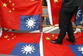 為什麼 台灣變成中國的叛亂團體 因為 就國際法的認定 台灣只是 中華民國 體制下 也就是中國舊政府殘餘勢力統治的地區 不是一個國家 taiwan china individuality