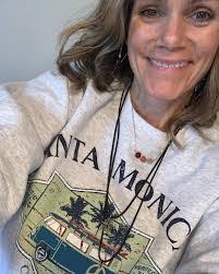 Lisa Arnold's Instagram, Twitter & Facebook