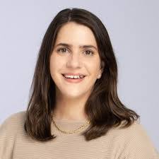 Rosa Kraft's Instagram, Twitter & Facebook