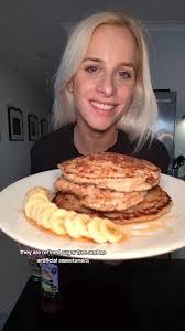 Anna Melnychuk's Instagram, Twitter & Facebook