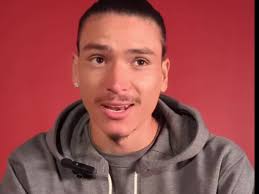 Darwin Nunez Sings Felis Navida