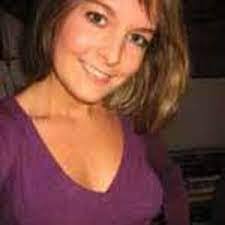 Anna Duerr's Instagram, Twitter & Facebook