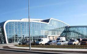 Повноцінно аеропорт львів запрацював вже після полудня. Mizhnarodnij Aeroport Lviv Im Danila Galickogo Merkor