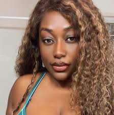 How did Fatima have Leslie and Malachi in her house?