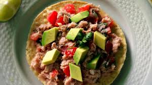 Puedes optar por comprar la masa para empanadillas, rellenarlas de un guiso de atún y freírlas, o puedes seguir nuestra receta cómo hacer empanadillas de atún sin gluten. Receta De Ceviche De Atun Quericavida Com