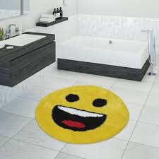 Unsere teppiche stammen aus aller welt, sie können aus den verschiedensten knüpfländern wählen. Badezimmer Teppich Emoji Design Gelb Teppichmax