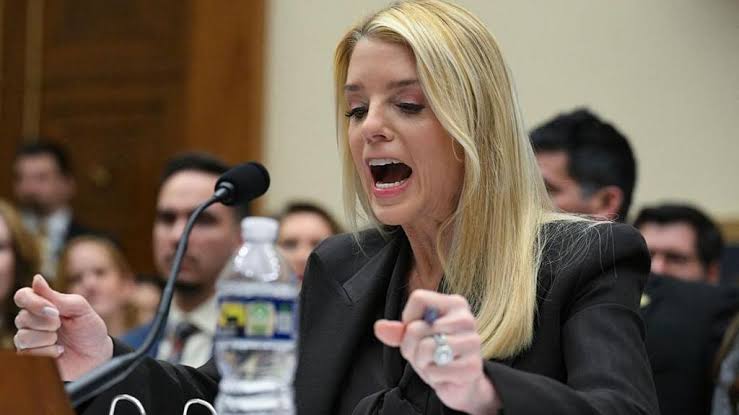 Democrat storms out as Pam Bondi faces questions in fiery hearing - BBC News