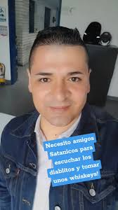 Escuchando Los Diablitos con Amigos Satanicos