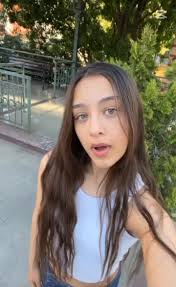 Ceylin Selin Arslan Ve Şeyma Cömert Canlı Yayım