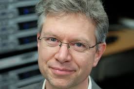 Oxenham receives NIH R01 Renewal for Investigating Complex Pitch Perception  in Complex Environments