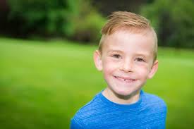 Multi Award-Winning studio & outdoor family, baby and children's portraits.