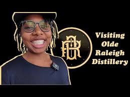 Jeff Mattingly tasting advise during the J. Mattingly Experence at Bourbon  30 Spirits