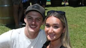 MEGA GALLERY PART II: Huge crowd at Gold Coast 500