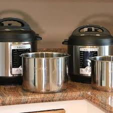 Thus, 10 pounds means roughly 11.43 quarts. Instant Pot Sizes What S The Best Instapot Size For You