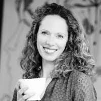 Alison Willett's Instagram, Twitter & Facebook