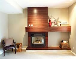 Kaminverkleidung Aus Holz Eignet Sich Perfekt Sowohl Fur Landhausstil Als Auch Fur Modernes Design Kaminverkleidung Innenarchitektur Dekor