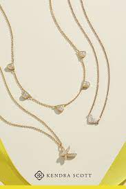Find Gifts For Mom At Kendra Scott Sparkle Gift Gifts For Mom Holiday Gift Guide