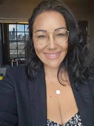 Alisha Dietz's Instagram, Twitter & Facebook