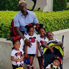 His first daughter naieya wilder has spina bifida. Deontay Wilder Twitterissa My Daughter Wanted Me Post This She Said Daddy We All Look Good And No These Aren T All My Kids Lol Http T Co Rknskvigb5