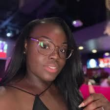 Jasmine Meredith's Instagram, Twitter & Facebook