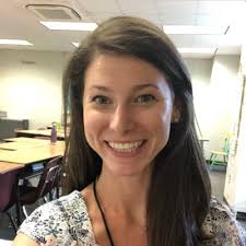 Sara Cramer's Instagram, Twitter & Facebook