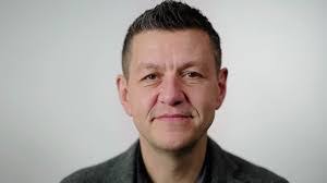 Grant Gibbs's Instagram, Twitter & Facebook