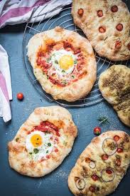 Le Petrin Focaccia Sans Petrissage Une Base Mille Variati Focaccia Recettes De Cuisine Alimentation